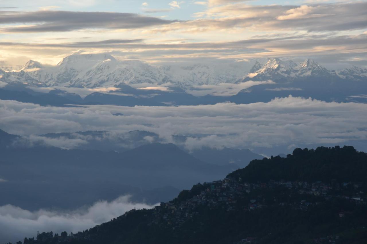 Vajra Kunj Homestay ダージリン エクステリア 写真